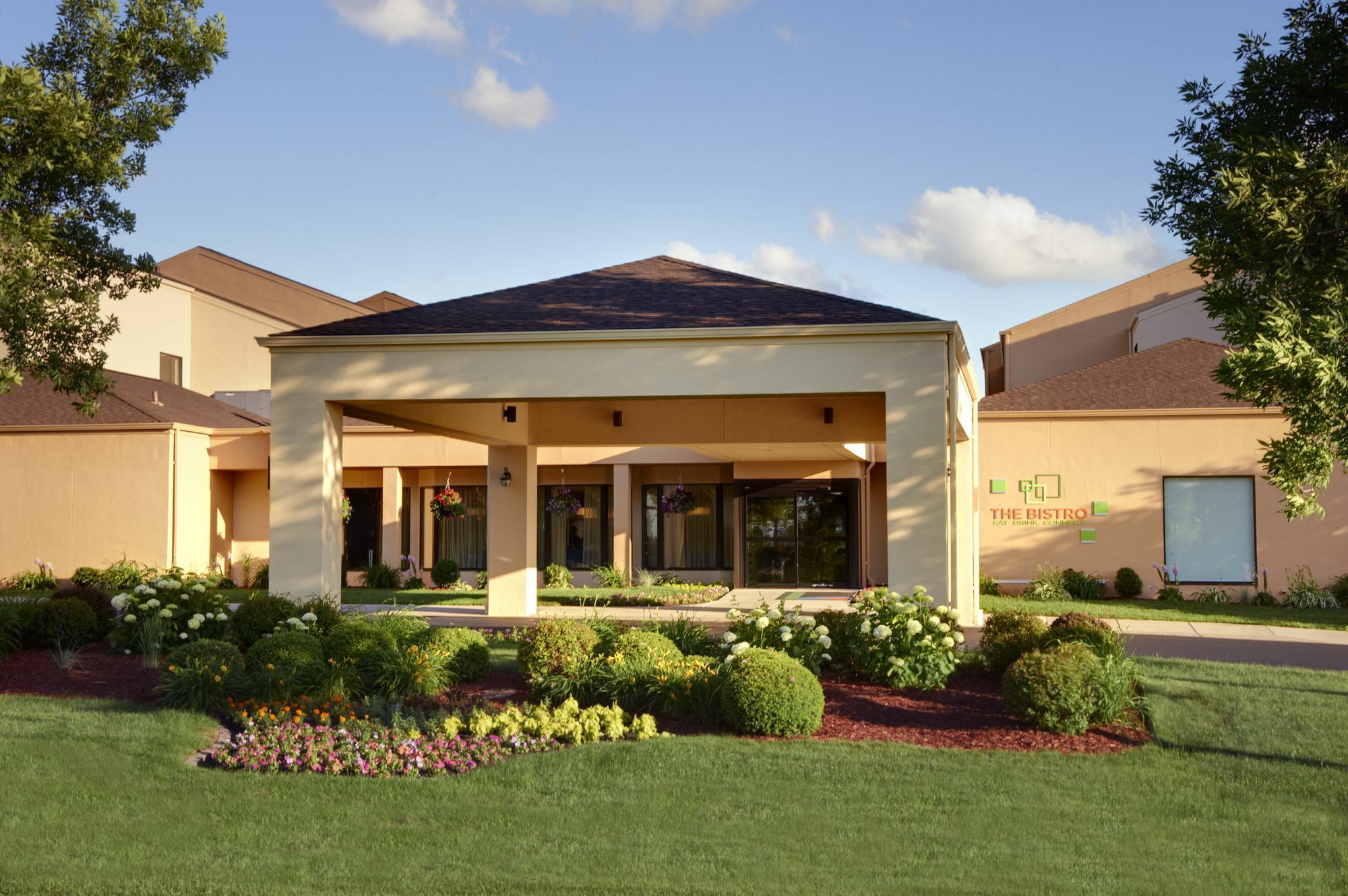 Courtyard By Marriott Minneapolis-St. Paul Airport Mendota Heights Exterior photo